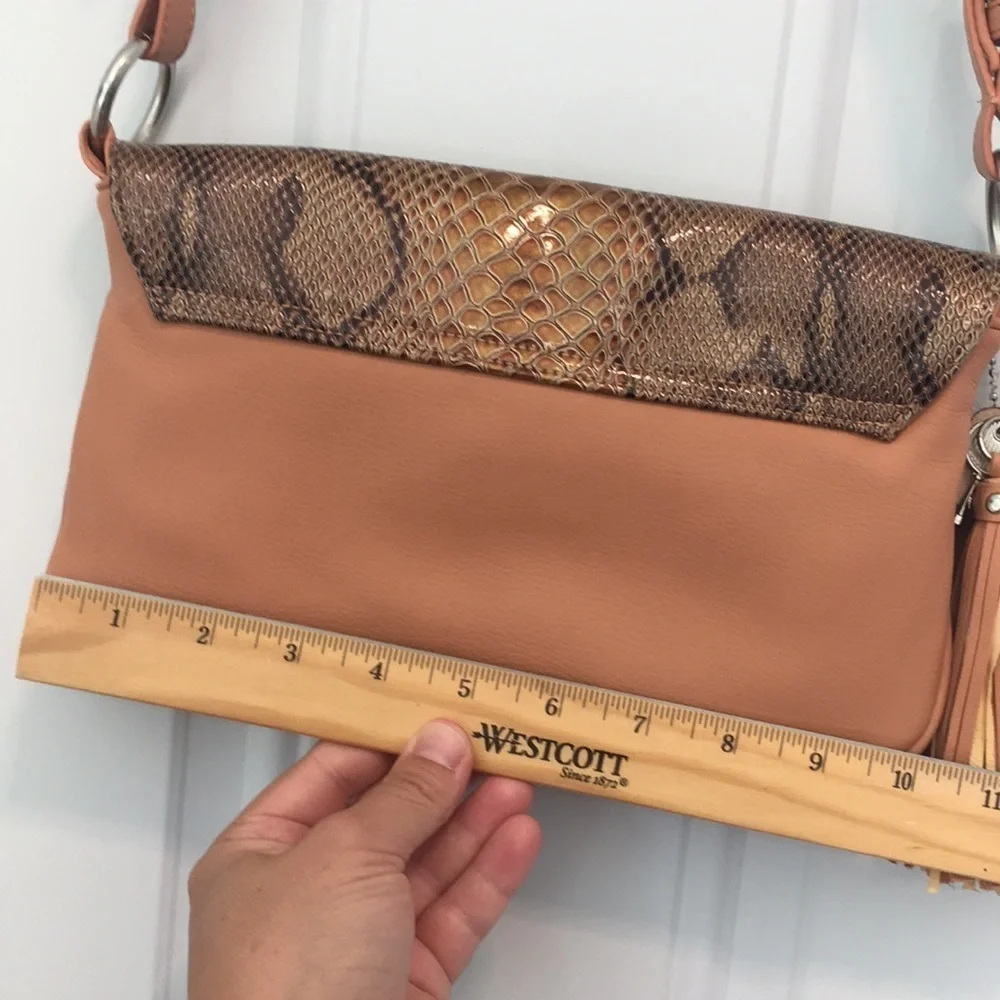 Locking purse